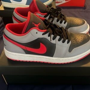 Air Jordan men’s size 9.5